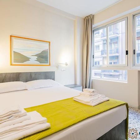 Piccinni Guesthouse By Apulia Accommodation Bari Bagian luar foto