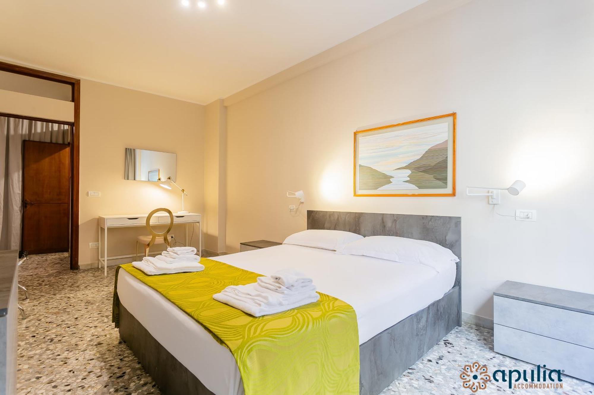 Piccinni Guesthouse By Apulia Accommodation Bari Bagian luar foto